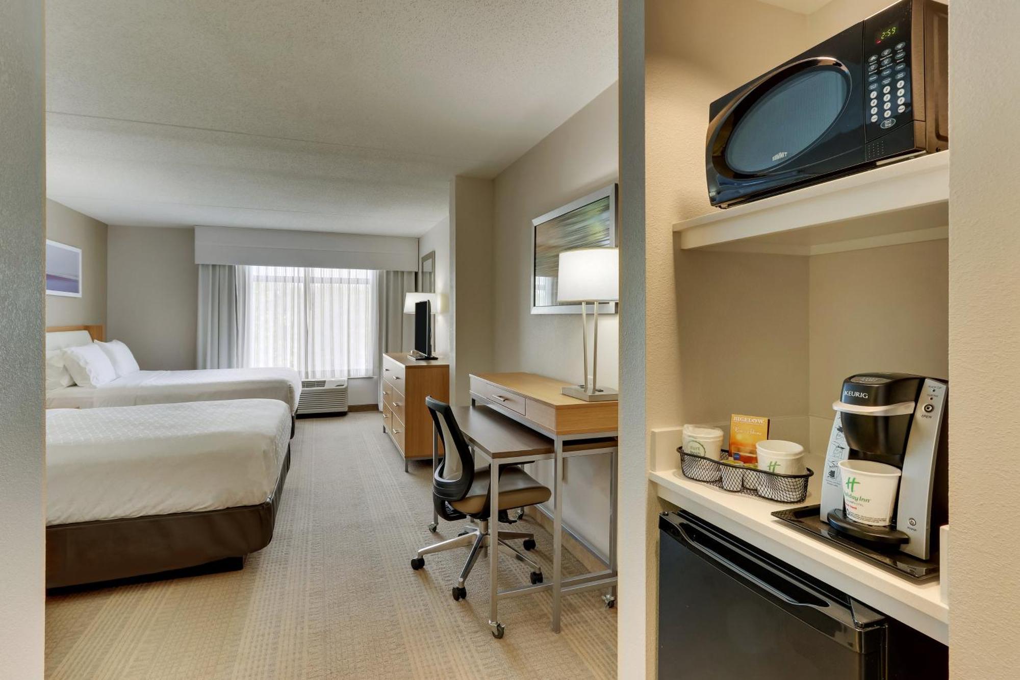 Standard Room with Two Queen Beds